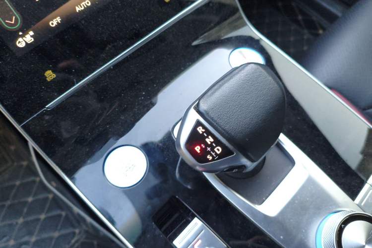 Used BAIC Beijing X7 2022 1.5TD DCT Victory Edition Gear Lever