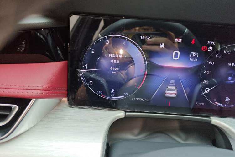 Used Hongqi H5 2025 2.0T Automatic Xuan Ying Edition Odometer Close Up