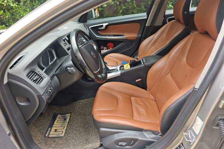 Used Volvo S60 2016 S60L T4 Zhiyuan Edition Left Front Seat