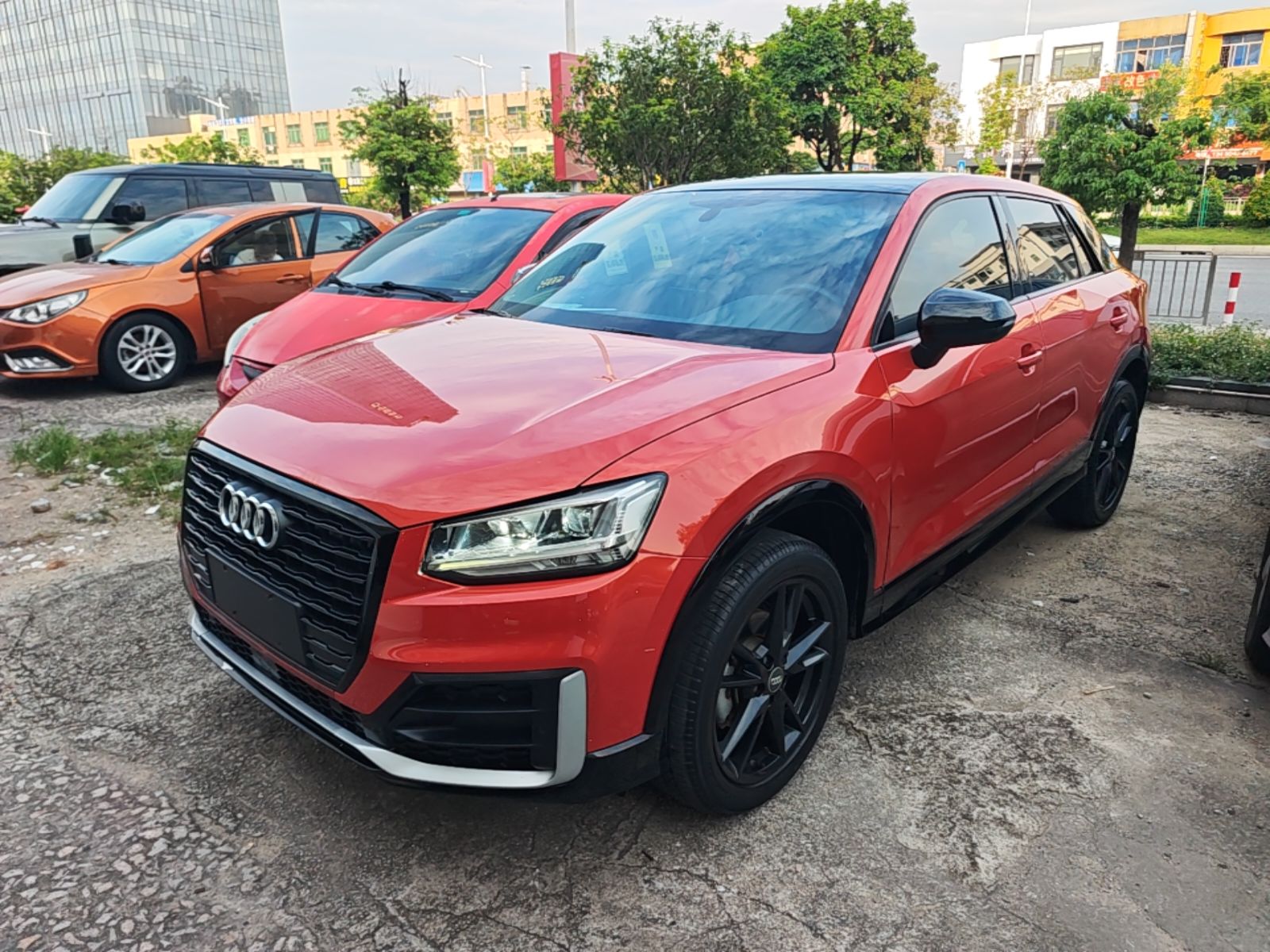 Под передней частью автомобиля