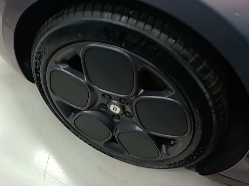 Used Xiaomi Auto SU7 2024 Four-Wheel Drive Ultra-Long Range Advanced Intelligent Driving Max Edition — 25