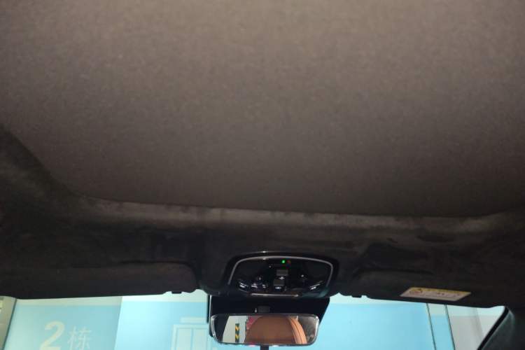 Used EXEED Lingyun 2025 400T Four-Wheel-Drive International Version Headliner