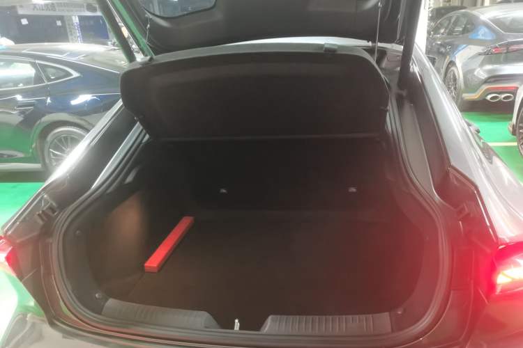 Used Changan UNI-V 2024 1.5T Prestige Edition