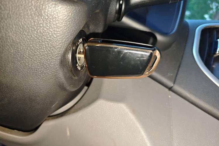 Used JAC Sunray 2023 2.0T 5-Series Express Version 6/7 Seats HFC4DB3-2E4
