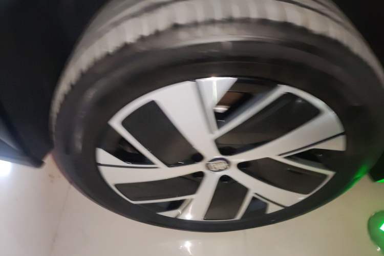 Used BYD Tang L 2025 EV with 670 km Range LiDAR and Premium Features