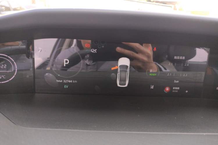 Used Changan UNI-V iDD 2023 ZhiDian iDD 1.5T 113km ZhiKu Model