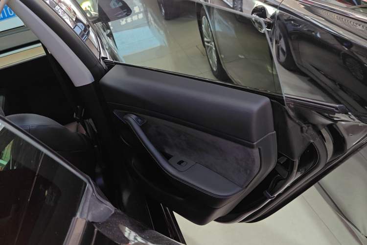 Used Tesla Model 3 2022 Rear-Wheel-Drive Version
