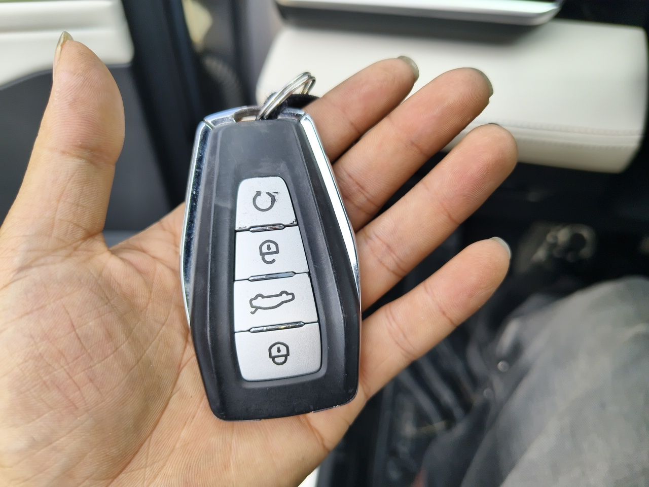 Geely Auto Monjaro L 2021 2.0TD DCT EVO Two-Wheel Drive Premium Model — снимка 20