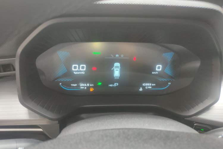 Used Wuling Asta 2022 2.0L DHT Electric-Speed Version
