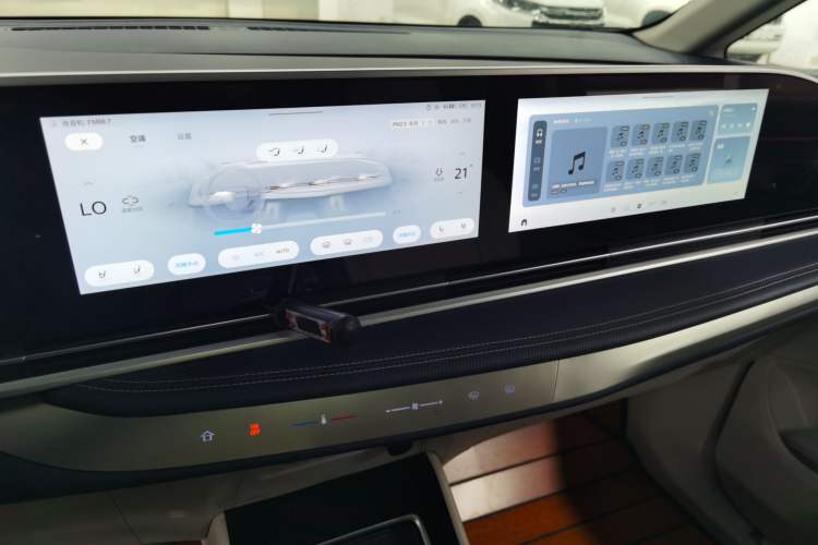 Used SAIC MAXUS G90 2022 2.0T Interstellar Seven-Seater
