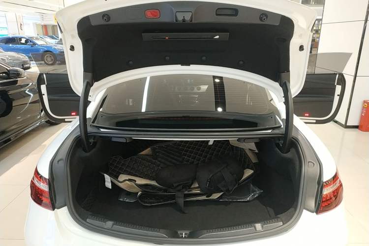 Used Mercedes-Benz E-Class 2023 E 260 Coupe
