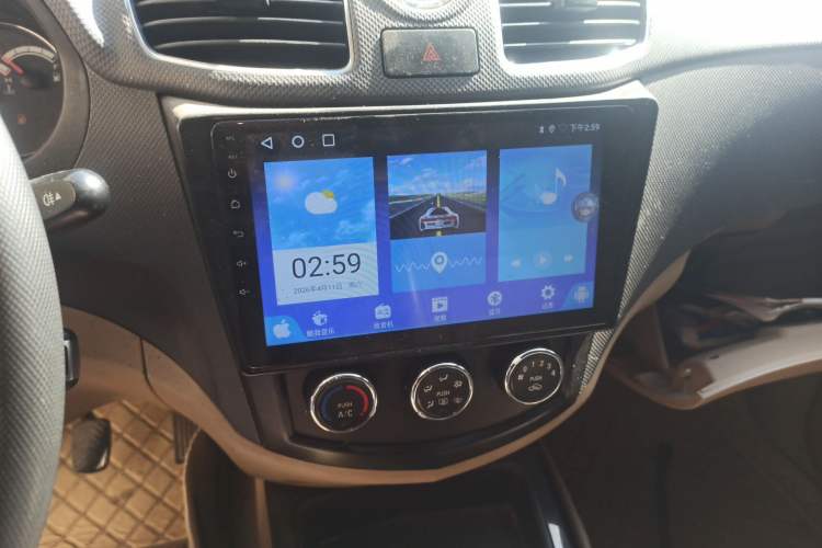 Used Wuling Hongguang 2013 1.5L S Luxury Model Audio And AC Panel