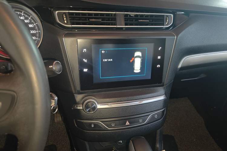 Used Peugeot 408 2018 350THP Automatic Luxury Edition Audio And AC Panel