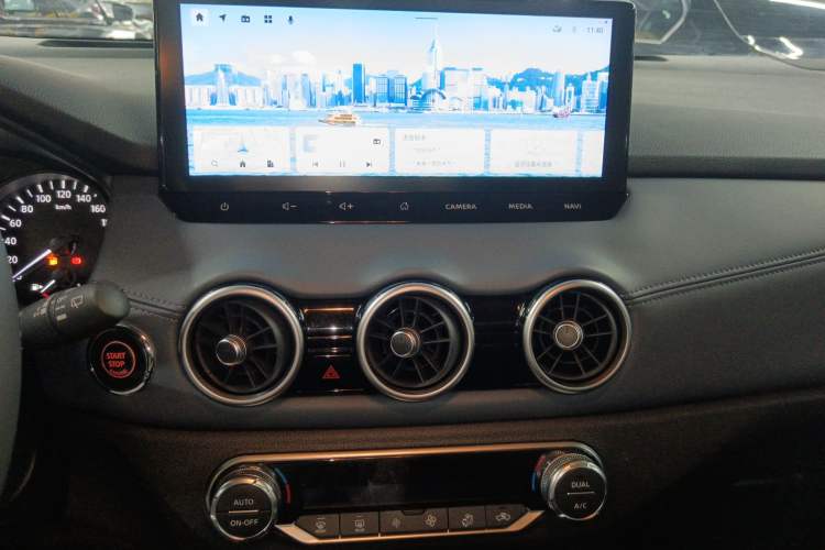 Used Nissan Qashqai 2025 Honor 2.0L CVT XV+ Leading Edition Audio And AC Panel