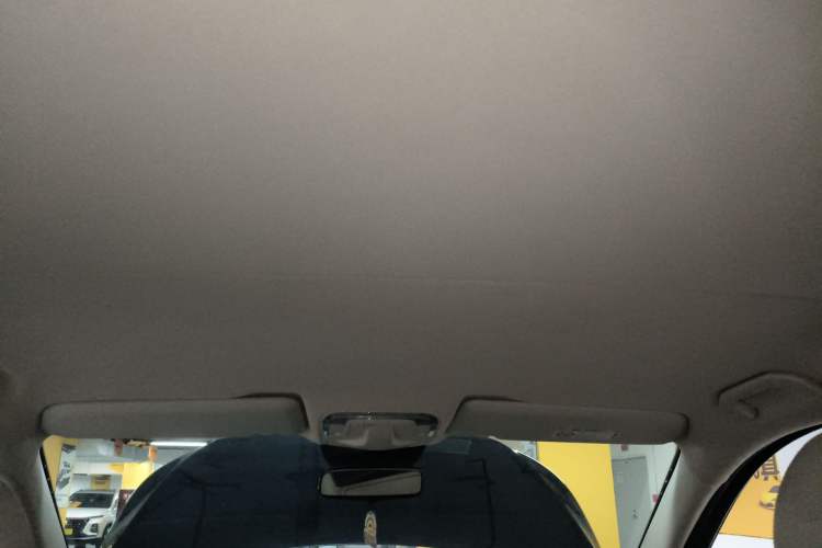 Used Mercedes-Benz Vito 2016 2.0T Elite Edition Headliner