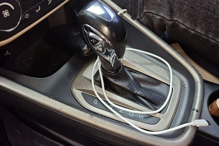 Used Ford Escort 2015 1.5L Automatic Fashion Model