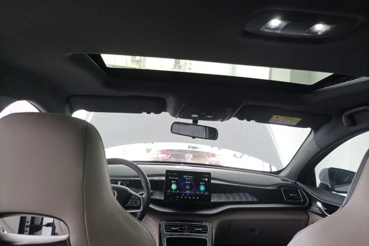 Used BYD Qin PLUS 2021 EV 500KM Luxury Model Headliner