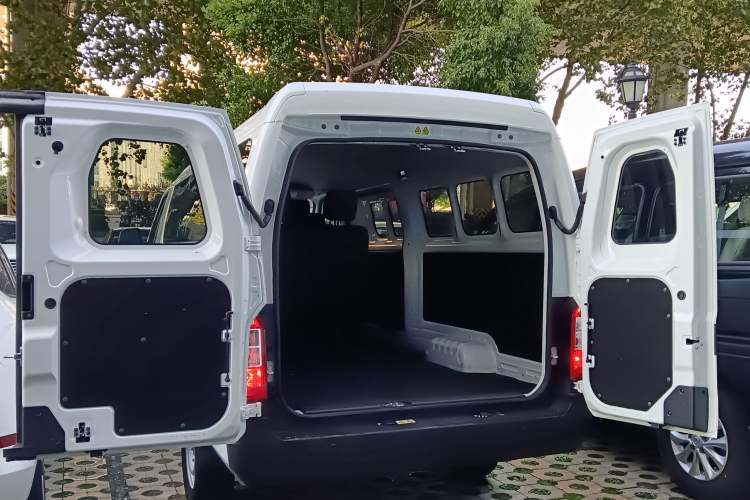 Used Karry Jiangtun E7 2024 Mingchuang 6-Seater Version
