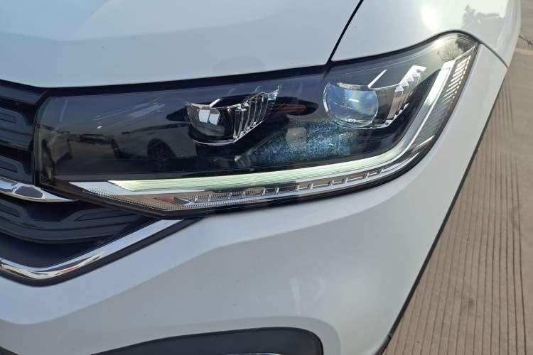 Used Volkswagen Tacqua 2023 200TSI DSG Joy-Connect Edition
