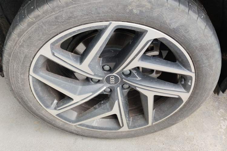Used Audi Q6L e-tron 2026 First Launch Navigation Edition Right Rear Wheel Hub
