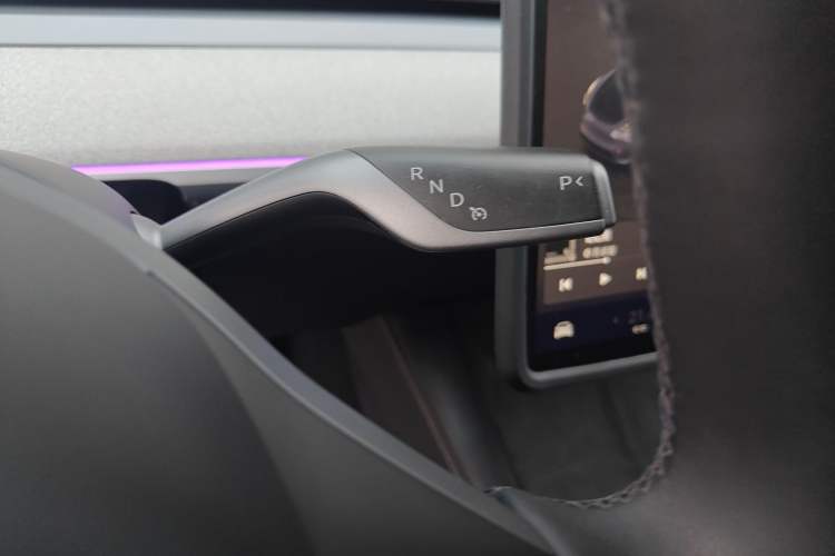 Used Tesla Model Y 2024 Rear-Wheel-Drive Version Gear Lever