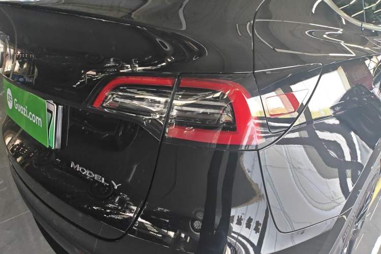 Used Tesla Model Y 2021 Standard Range Rear-Wheel Drive Version