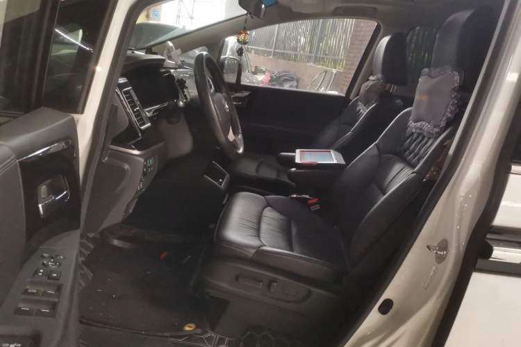 Used Honda Elysion 2019 2.0L Hybrid Luxury Edition Driver Seat