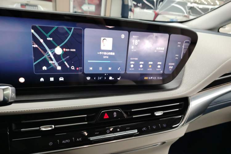 Used Buick Century 2023 2.0T Six-Seater Yinshi Edition
