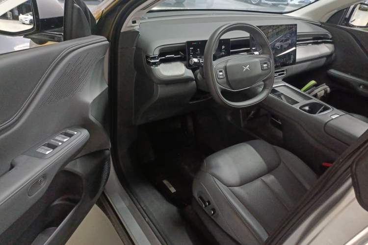 Used XPeng G6 2025 625 Long-Range Max Flagship Edition
