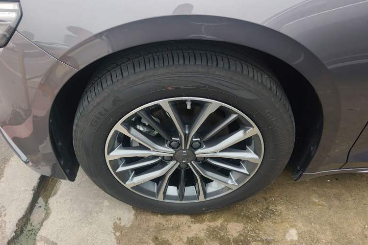 Used Geely Auto Preface 2023 1.5TD Fuyao Version Left Front Wheel Hub