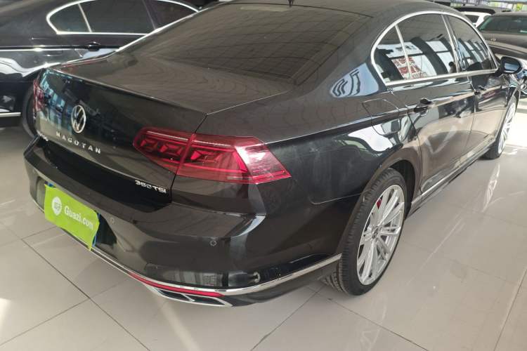 Used Volkswagen Magotan 2023 2 Million Units Limited Edition 330TSI DSG Leading Version