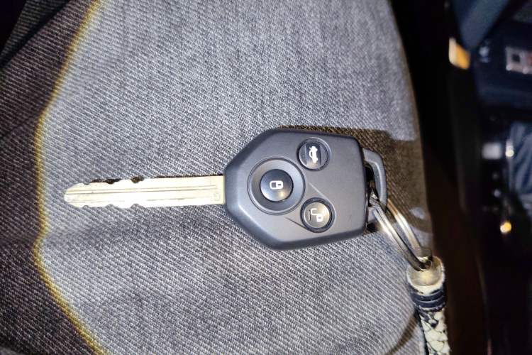 Used Subaru Forester 2016 2.5i Luxury Navigation Edition Vehicle Key