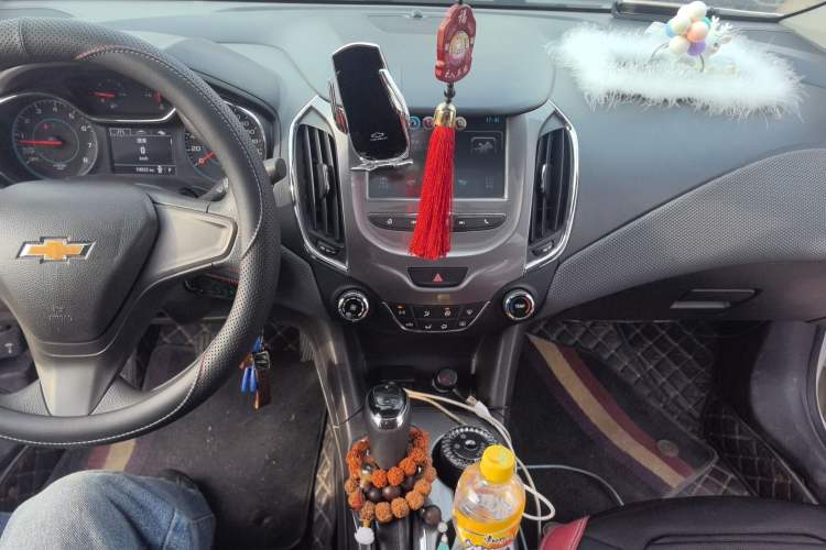 Used Chevrolet Cruze 2018 320 Automatic Pioneer Sunroof Edition Audio And AC Panel