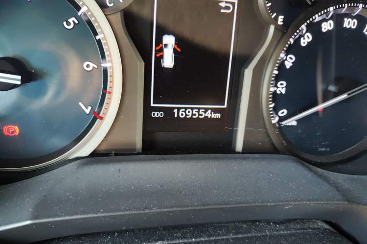 Used Toyota Prado 2018 3.5L Automatic TX-L with Rear-Mounted Spare Tire
