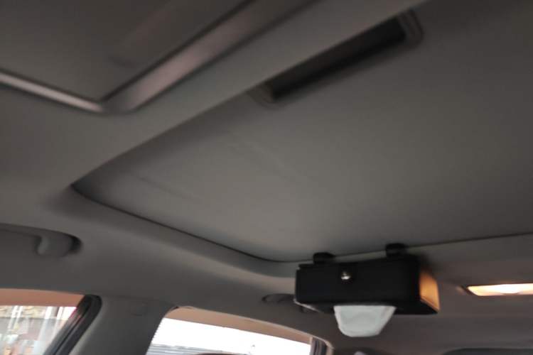 Used Chevrolet Captiva 2015 2.4L 4x4 Flagship Edition 7-Seater Headliner