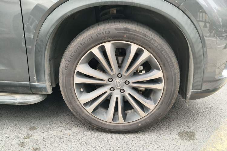 Used GAC Trumpchi GS5 2020 Advanced Model 270T Automatic Luxury Edition Right Front Wheel Hub