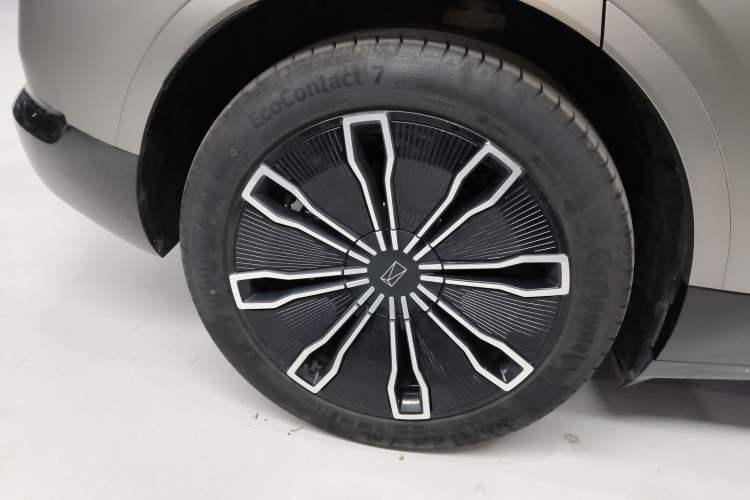 Used Avatr 07 2024 Max Extended-Range Edition Exterior 5