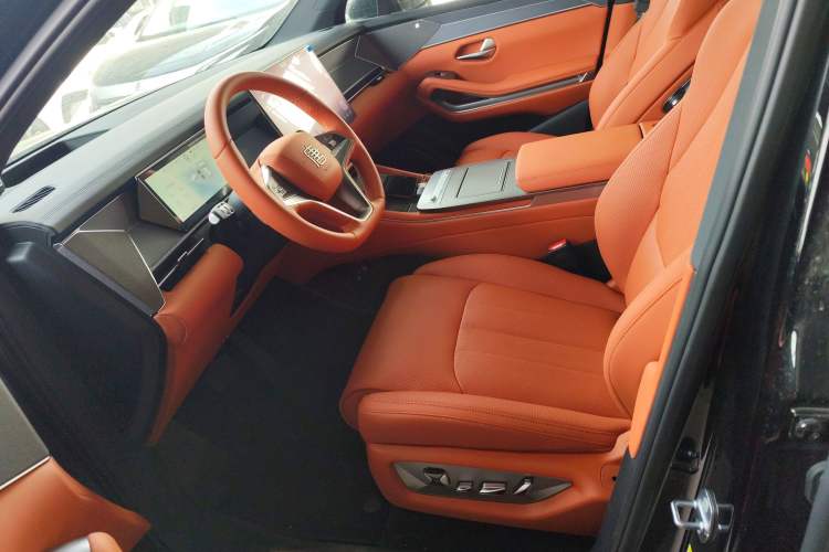 Used BYD Tang L 2025 DM 175KM Drone Player Edition