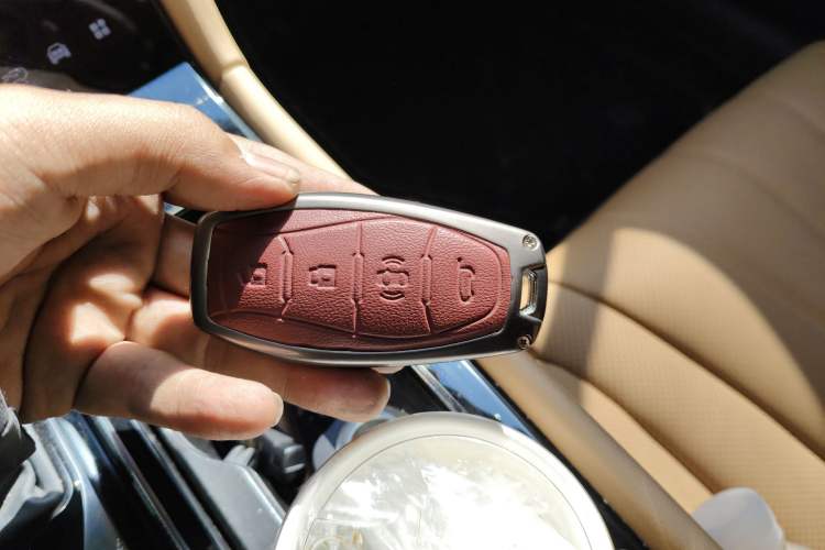 Used Hongqi H5 2023 2.0T Automatic Smart Connect Flagship Edition
