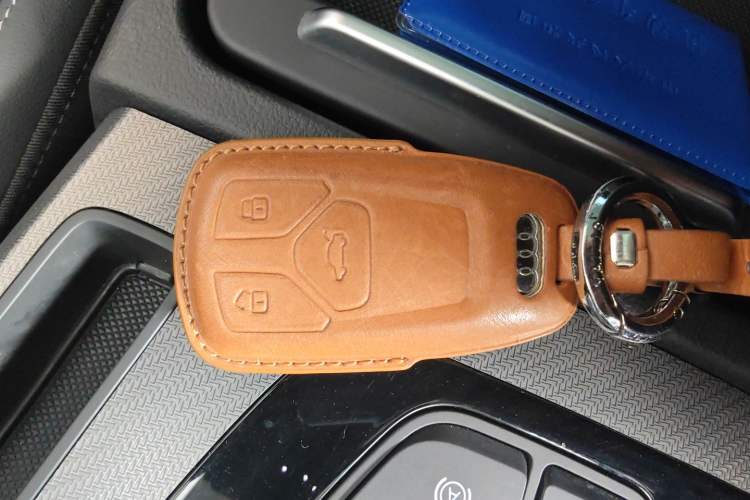 Used Audi Q5L 2023 40T Luxury Dynamic Model
