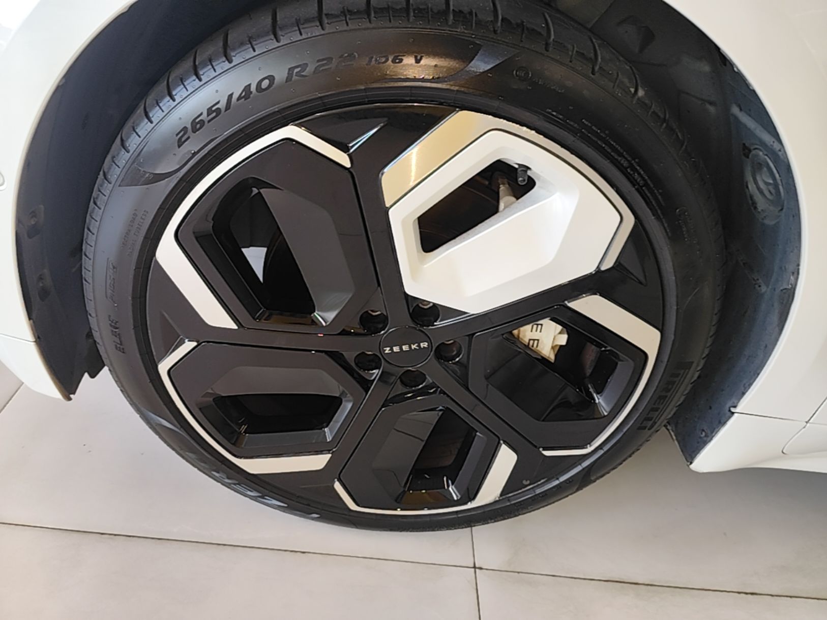 Zeekr 001 2023 YOU Edition 100 kWh — снимка 10