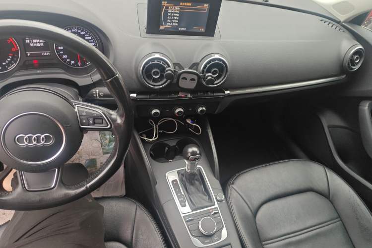 Used Audi A3 2016 Limousine 35 TFSI Prestige Edition
