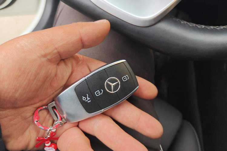 Used Mercedes-Benz C-Class 2021 C 260 L Sport Edition Vehicle Key