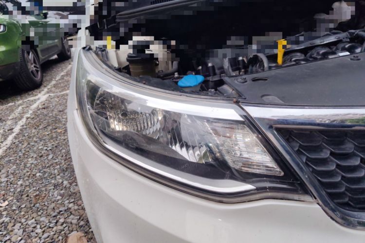 Used Kia K2 2015 Hatchback 1.4L AT GLS Cool Edition
