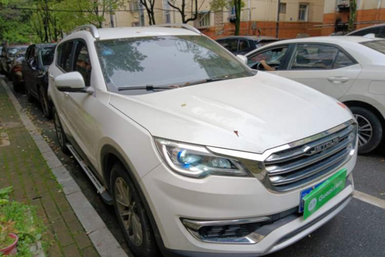 Used JETOUR X70 2018 1.5T Manual Comfort Edition Front Right 45 Deg