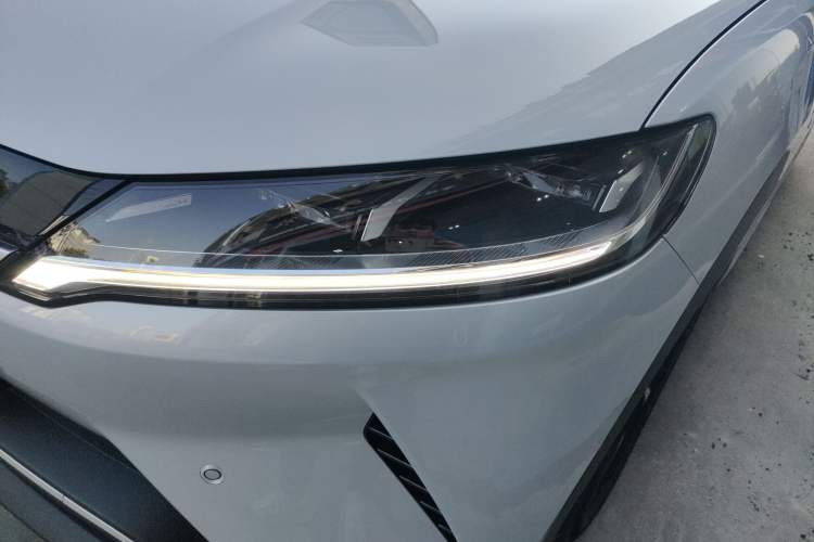 Used BYD Yuan UP 2025 Intelligent Driving Version 401 km Leading Edition