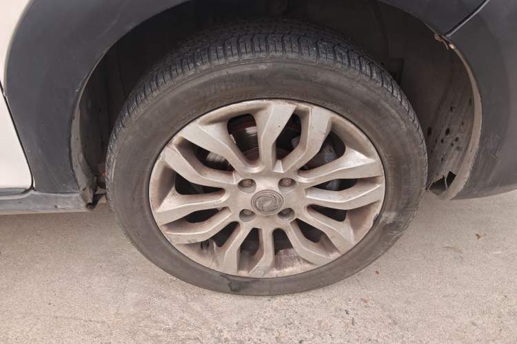 Used Dongfeng Aeolus AX3 2016 1.5L Automatic Shangkue Model