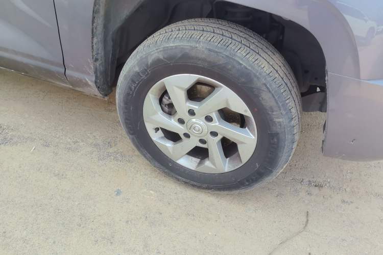 Used Great Wall King Kong Poer 2022 2.0T Manual Gasoline Two-Wheel-Drive Elite Version with Long Bed – GW4C20B Right Front Wheel Hub