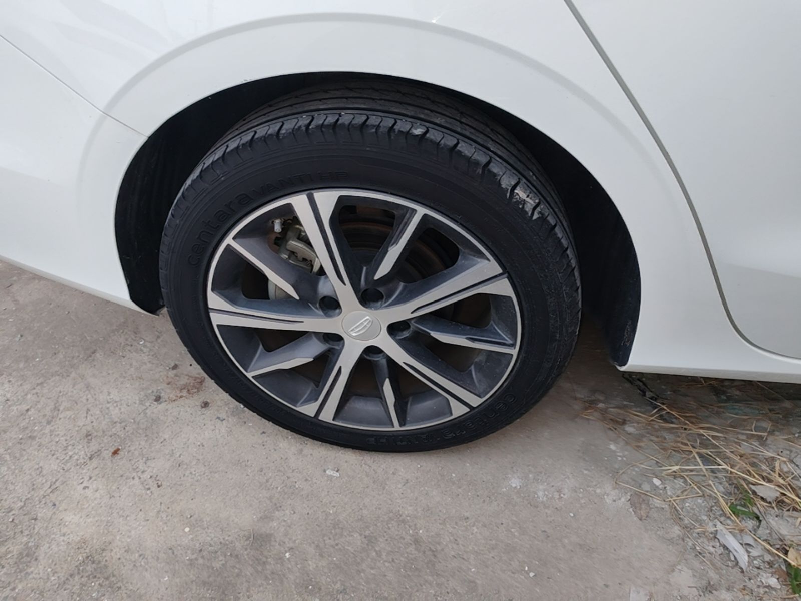 Geely Auto Emgrand 2023 4th Generation Champion Edition 1.5L CVT Flagship Model — снимка 11