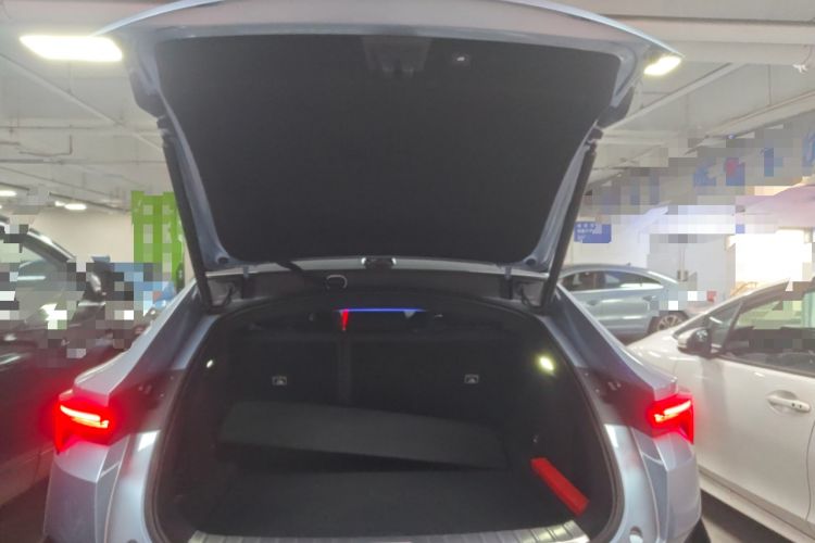 Used Polestar 4  Trunk